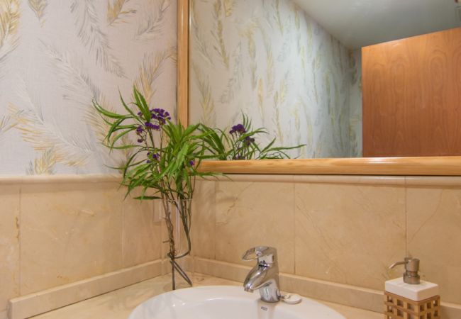Villa em San Bartolomé de Tirajana - HomeForGuest Salobre Villa, 5PAX, WIFI, POOL, GREAT VIEWS  Villa em San Bartolomé de Tirajana - HomeForGuest Salobre Villa, 5PAX, WIFI, POOL, GREAT VIEWS