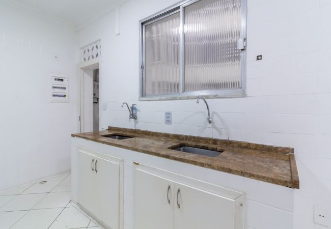 Apartamento em Rio de Janeiro - 2 minutos da praia de copacabana | A306 Apartamento em Rio de Janeiro - 2 minutos da praia de copacabana | A306