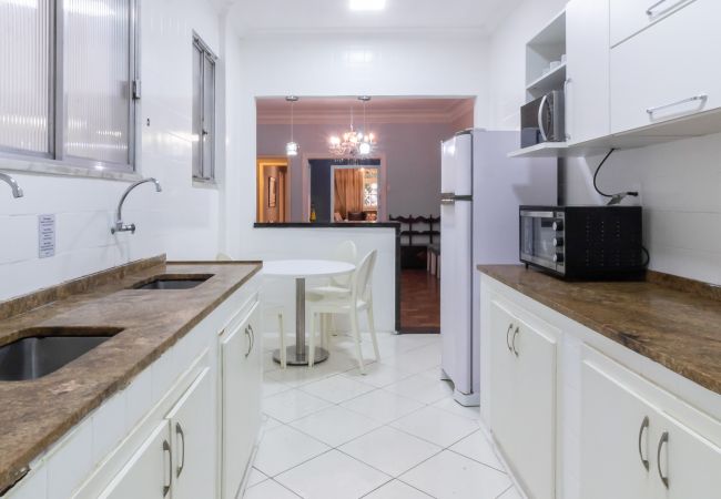 Apartamento em Rio de Janeiro - 2 minutos da praia de copacabana | A306 Apartamento em Rio de Janeiro - 2 minutos da praia de copacabana | A306