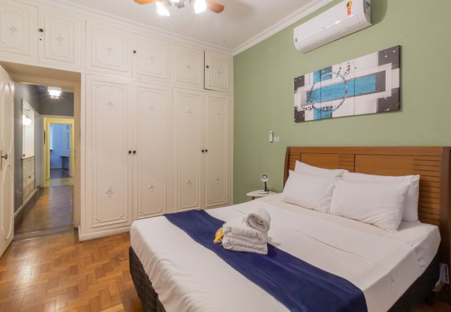 Apartamento em Rio de Janeiro - 2 minutos da praia de copacabana | A306 Apartamento em Rio de Janeiro - 2 minutos da praia de copacabana | A306