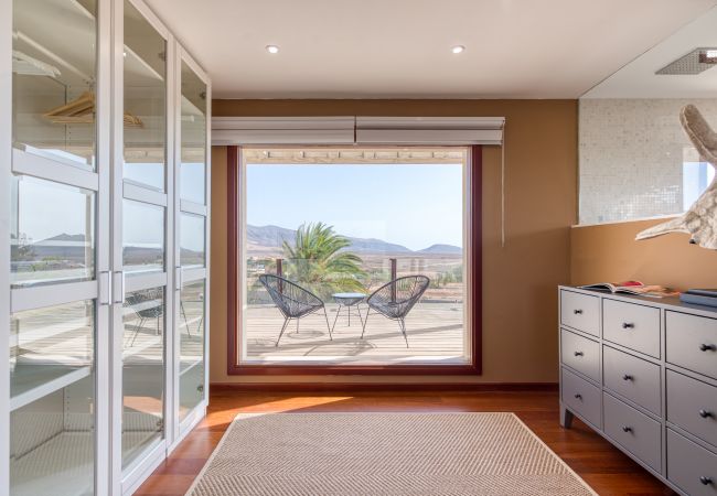 Villa em Antigua - Fuerteventura - HomeForGuest Casa Atlanntes: piscina climatizada, jardín de 4000m² - HomeForGuest  Villa em Antigua - Fuerteventura - HomeForGuest Casa Atlanntes: piscina climatizada, jardín de 4000m² - HomeForGuest