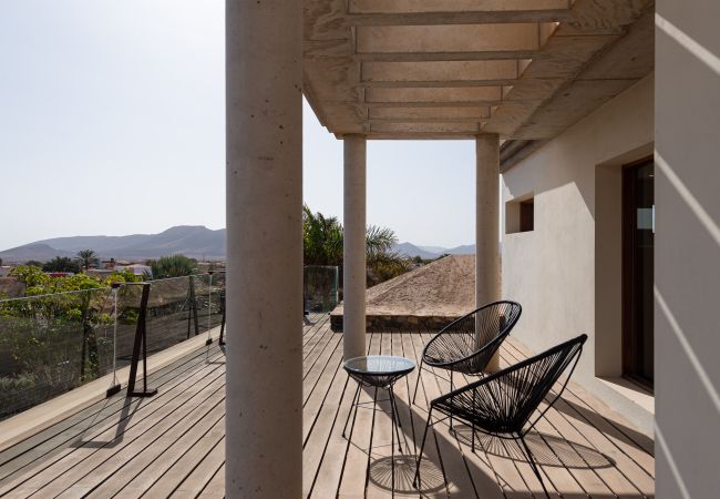 Villa em Antigua - Fuerteventura - HomeForGuest Casa Atlanntes: piscina climatizada, jardín de 4000m² - HomeForGuest  Villa em Antigua - Fuerteventura - HomeForGuest Casa Atlanntes: piscina climatizada, jardín de 4000m² - HomeForGuest