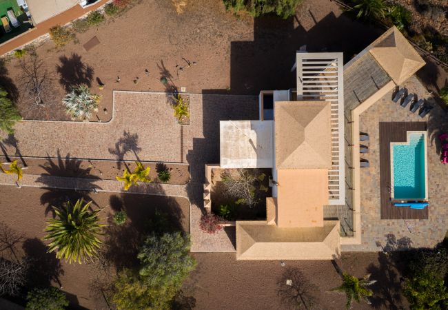 Villa em Antigua - Fuerteventura - HomeForGuest Casa Atlanntes: piscina climatizada, jardín de 4000m² - HomeForGuest  Villa em Antigua - Fuerteventura - HomeForGuest Casa Atlanntes: piscina climatizada, jardín de 4000m² - HomeForGuest