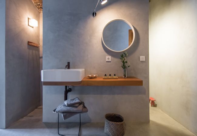 Apartamento em Arico - HomeForGuest NextDoor Oasis: frente al mar, terraza, piscina natural- HomeForGuest Apartamento em Arico - HomeForGuest NextDoor Oasis: frente al mar, terraza, piscina natural- HomeForGuest
