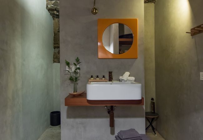 Apartamento em Arico - HomeForGuest NextDoor Oasis: frente al mar, terraza, piscina natural- HomeForGuest Apartamento em Arico - HomeForGuest NextDoor Oasis: frente al mar, terraza, piscina natural- HomeForGuest