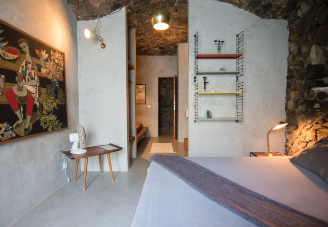 Apartamento em Arico - HomeForGuest NextDoor Oasis: frente al mar, terraza, piscina natural- HomeForGuest Apartamento em Arico - HomeForGuest NextDoor Oasis: frente al mar, terraza, piscina natural- HomeForGuest