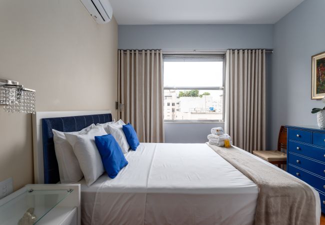 Apartamento em Rio de Janeiro - Copacabana ideal para casais | RPP913  Apartamento em Rio de Janeiro - Copacabana ideal para casais | RPP913
