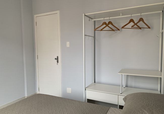 Apartamento em Rio de Janeiro - 6 minutos da praia de Copacabana | BR1033 Apartamento em Rio de Janeiro - 6 minutos da praia de Copacabana | BR1033