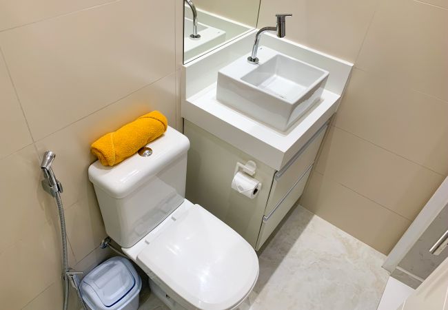 Apartamento em Rio de Janeiro - 6 minutos da praia de Copacabana | BR1033 Apartamento em Rio de Janeiro - 6 minutos da praia de Copacabana | BR1033