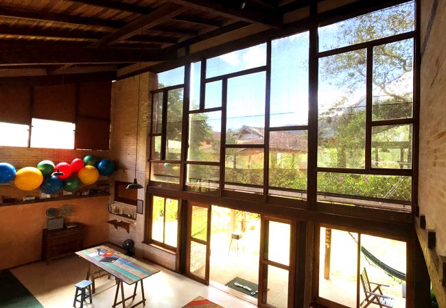 Casa em Ilhabela - Loft charmoso c/ wi-fi perto da praia em Ilhabela Casa em Ilhabela - Loft charmoso c/ wi-fi perto da praia em Ilhabela
