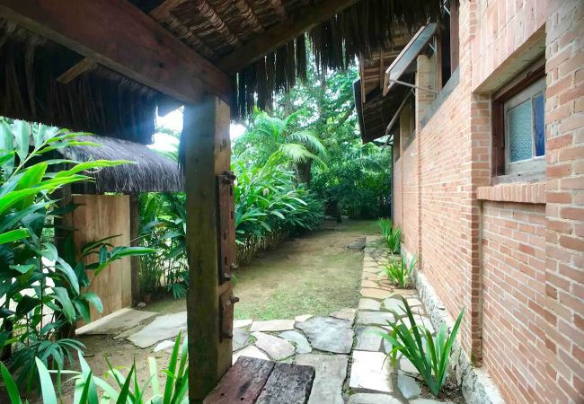 Casa em Ilhabela - Loft charmoso c/ wi-fi perto da praia em Ilhabela Casa em Ilhabela - Loft charmoso c/ wi-fi perto da praia em Ilhabela