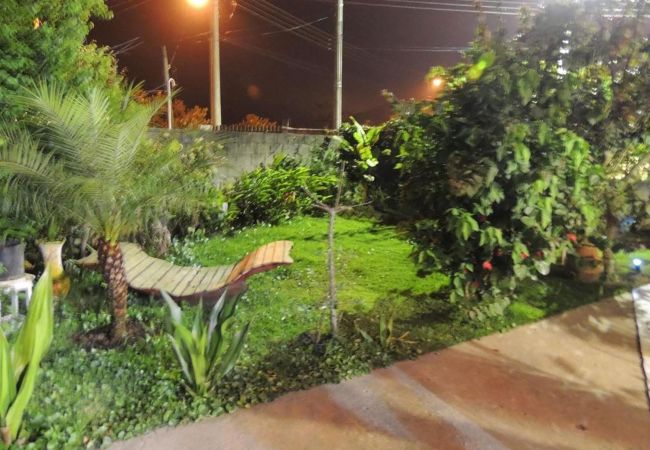 Quarto em Caraguatatuba - Suíte 10 com wifi a 4 min da praia em Caraguá Quarto em Caraguatatuba - Suíte 10 com wifi a 4 min da praia em Caraguá