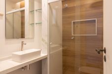 Apartamento em Rio de Janeiro - 10 minutos da praia de Ipanema | AC402