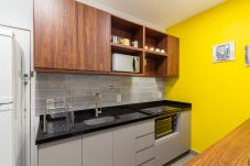 Apartamento em Rio de Janeiro - 10 minutos da praia de Ipanema | AC402