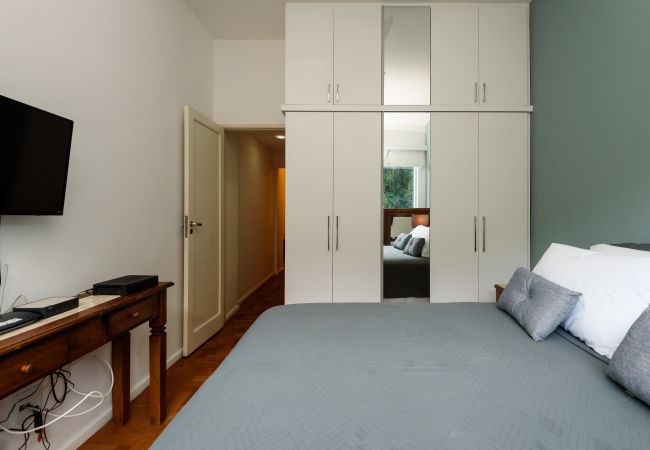 Apartamento em Rio de Janeiro - Sossego em Copa | Vista arborizada | BR1009 Apartamento em Rio de Janeiro - Sossego em Copa | Vista arborizada | BR1009