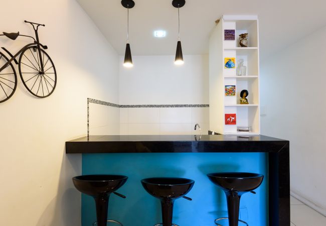 Apartamento em Rio de Janeiro - 450 metros da praia do Leme | PI903 Apartamento em Rio de Janeiro - 450 metros da praia do Leme | PI903