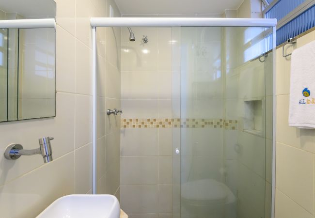 Apartamento em Rio de Janeiro - 450 metros da praia do Leme | PI903 Apartamento em Rio de Janeiro - 450 metros da praia do Leme | PI903