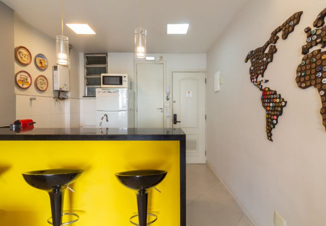 Apartamento em Rio de Janeiro - 450 metros da praia do Leme | PI401 Apartamento em Rio de Janeiro - 450 metros da praia do Leme | PI401