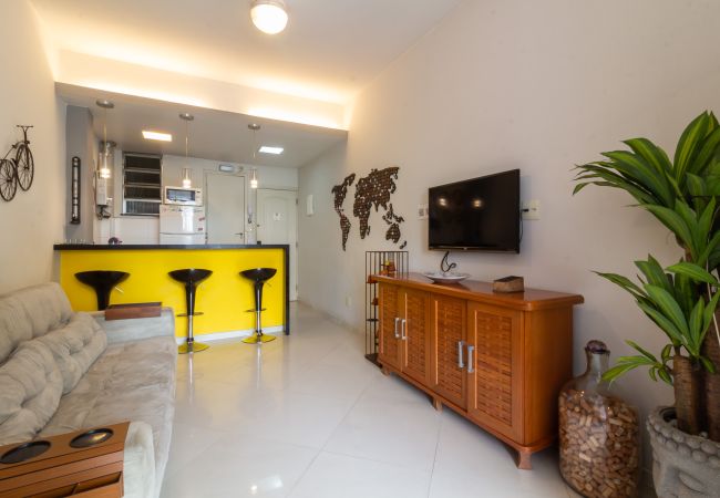 Apartamento em Rio de Janeiro - 450 metros da praia do Leme | PI401 Apartamento em Rio de Janeiro - 450 metros da praia do Leme | PI401