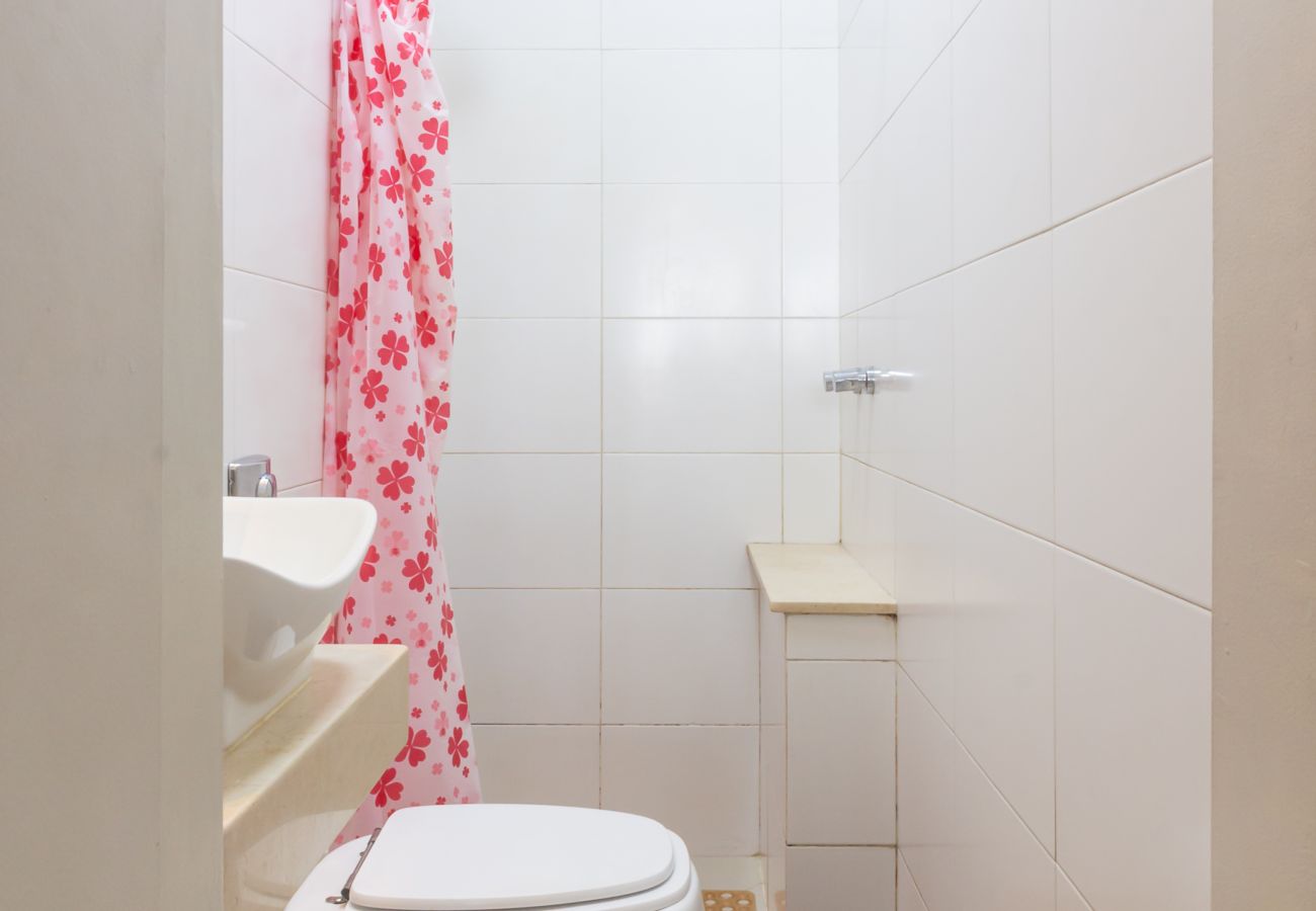 Apartamento em Rio de Janeiro - 450 metros da praia do Leme | PI401 Apartamento em Rio de Janeiro - 450 metros da praia do Leme | PI401