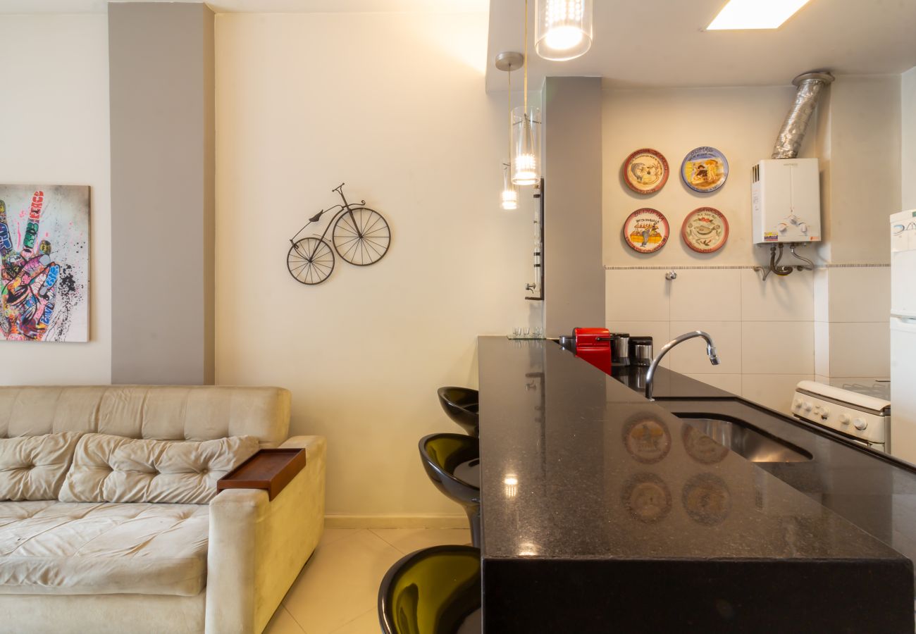 Apartamento em Rio de Janeiro - 450 metros da praia do Leme | PI401 Apartamento em Rio de Janeiro - 450 metros da praia do Leme | PI401