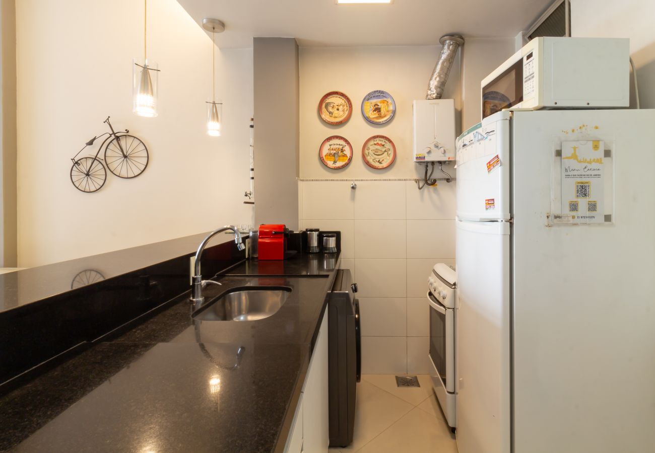 Apartamento em Rio de Janeiro - 450 metros da praia do Leme | PI401 Apartamento em Rio de Janeiro - 450 metros da praia do Leme | PI401