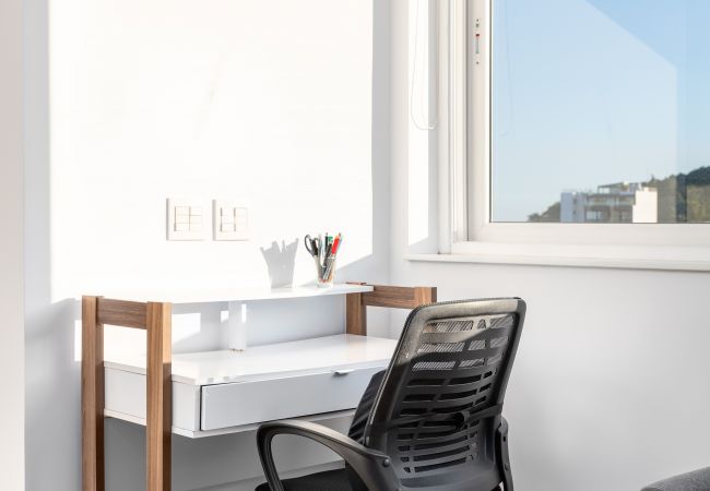 Apartamento em Rio de Janeiro - Belo no Leblon |Vista p/ Morro 2 irmãos| GUC6 ZN1 Apartamento em Rio de Janeiro - Belo no Leblon |Vista p/ Morro 2 irmãos| GUC6 ZN1