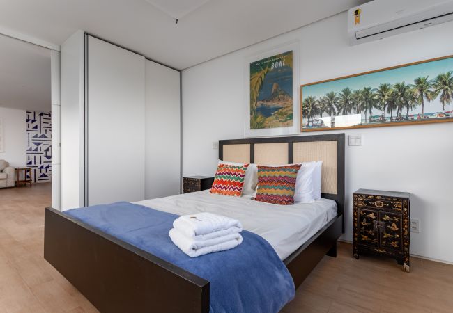 Apartamento em Rio de Janeiro - Belo no Leblon |Vista p/ Morro 2 irmãos| GUC6 ZN1 Apartamento em Rio de Janeiro - Belo no Leblon |Vista p/ Morro 2 irmãos| GUC6 ZN1