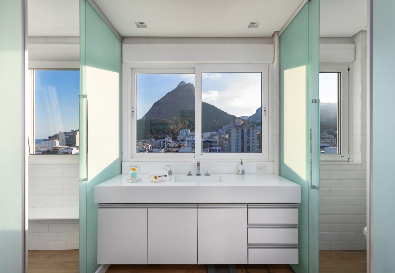 Apartamento em Rio de Janeiro - Belo no Leblon |Vista p/ Morro 2 irmãos| GUC6 ZN1 Apartamento em Rio de Janeiro - Belo no Leblon |Vista p/ Morro 2 irmãos| GUC6 ZN1