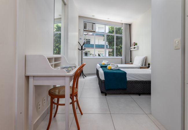 Apartamento em Rio de Janeiro - 3 minutos da praia de Copacabana | DF219 Apartamento em Rio de Janeiro - 3 minutos da praia de Copacabana | DF219