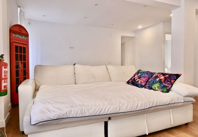 Apartamento em Madrid - MADRID RIO - PALACIO REAL- HOSPITAL 12 OCTUBRE -3 ROOMS - 2 BATHROOMS.Temporal  Apartamento em Madrid - MADRID RIO - PALACIO REAL- HOSPITAL 12 OCTUBRE -3 ROOMS - 2 BATHROOMS.Temporal
