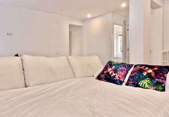 Apartamento em Madrid - MADRID RIO - PALACIO REAL- HOSPITAL 12 OCTUBRE -3 ROOMS - 2 BATHROOMS.Temporal  Apartamento em Madrid - MADRID RIO - PALACIO REAL- HOSPITAL 12 OCTUBRE -3 ROOMS - 2 BATHROOMS.Temporal