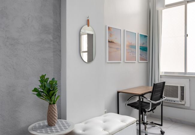 Apartamento em Rio de Janeiro - Estilo em Copacabana | Próximo a praia | BR403 Apartamento em Rio de Janeiro - Estilo em Copacabana | Próximo a praia | BR403