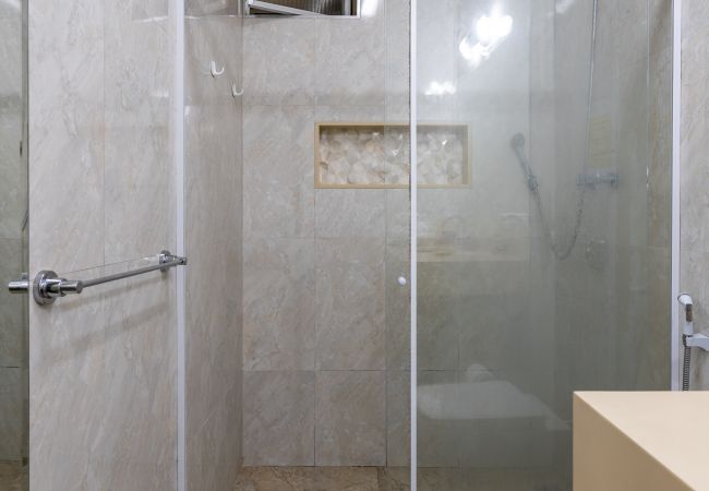 Apartamento em Rio de Janeiro - Estilo em Copacabana | Próximo a praia | BR403 Apartamento em Rio de Janeiro - Estilo em Copacabana | Próximo a praia | BR403