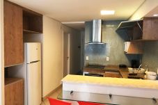 Apartamento em Fortaleza - Apto à beira-mar com wi-fi e piscina em Fortaleza