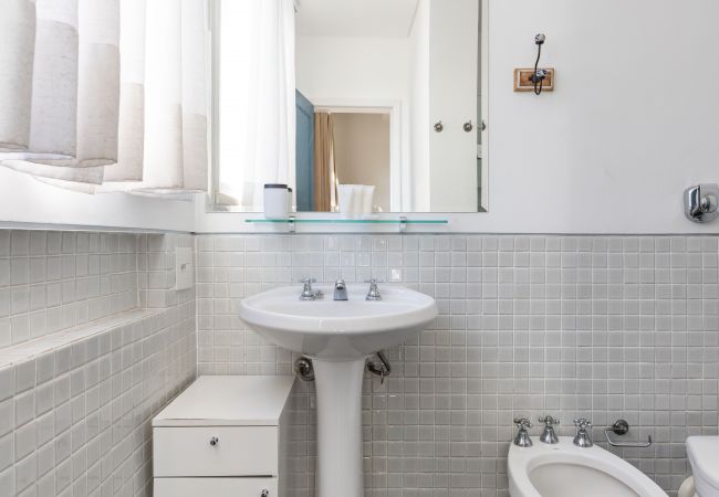 Apartamento em Rio de Janeiro - Refúgio literário, próximo ao Arpoador | FCO501 Apartamento em Rio de Janeiro - Refúgio literário, próximo ao Arpoador | FCO501