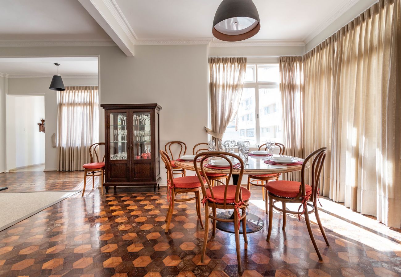 Apartamento em Rio de Janeiro - Refúgio literário, próximo ao Arpoador | FCO501 Apartamento em Rio de Janeiro - Refúgio literário, próximo ao Arpoador | FCO501