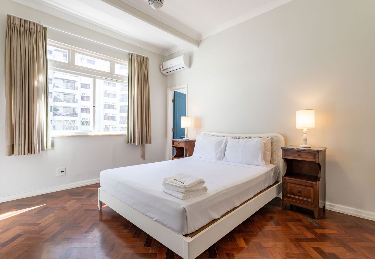 Apartamento em Rio de Janeiro - Refúgio literário, próximo ao Arpoador | FCO501 Apartamento em Rio de Janeiro - Refúgio literário, próximo ao Arpoador | FCO501