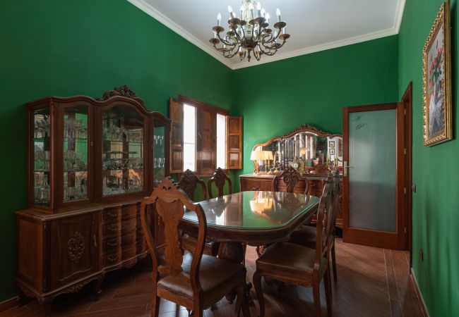Apartamento em Arucas - HomeForGuest NUEVO Dúplex con Azotea junto a la Catedral de Arucas Apartamento em Arucas - HomeForGuest NUEVO Dúplex con Azotea junto a la Catedral de Arucas