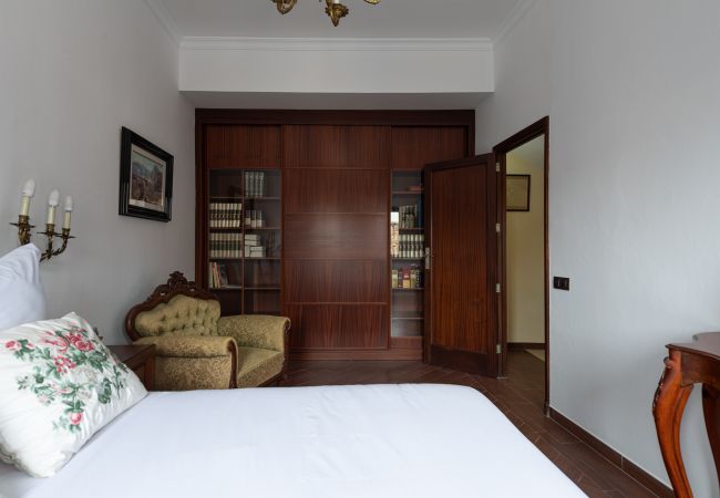 Apartamento em Arucas - HomeForGuest NUEVO Dúplex con Azotea junto a la Catedral de Arucas Apartamento em Arucas - HomeForGuest NUEVO Dúplex con Azotea junto a la Catedral de Arucas