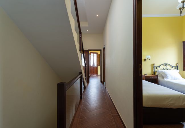Apartamento em Arucas - HomeForGuest NUEVO Dúplex con Azotea junto a la Catedral de Arucas Apartamento em Arucas - HomeForGuest NUEVO Dúplex con Azotea junto a la Catedral de Arucas