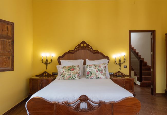 Apartamento em Arucas - HomeForGuest NUEVO Dúplex con Azotea junto a la Catedral de Arucas Apartamento em Arucas - HomeForGuest NUEVO Dúplex con Azotea junto a la Catedral de Arucas