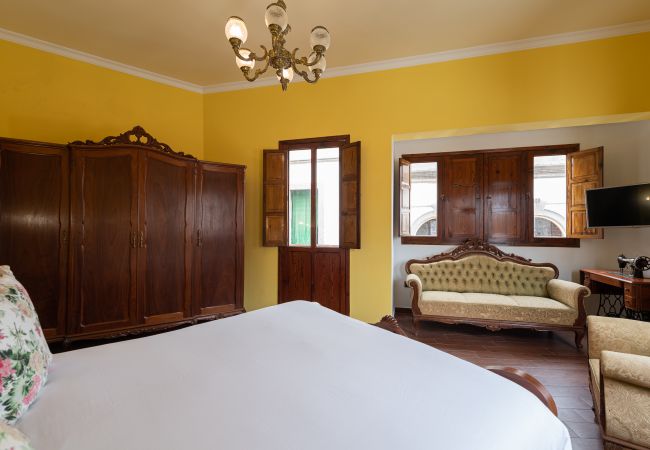 Apartamento em Arucas - HomeForGuest NUEVO Dúplex con Azotea junto a la Catedral de Arucas Apartamento em Arucas - HomeForGuest NUEVO Dúplex con Azotea junto a la Catedral de Arucas