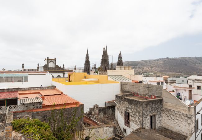 Apartamento em Arucas - HomeForGuest NUEVO Dúplex con Azotea junto a la Catedral de Arucas Apartamento em Arucas - HomeForGuest NUEVO Dúplex con Azotea junto a la Catedral de Arucas