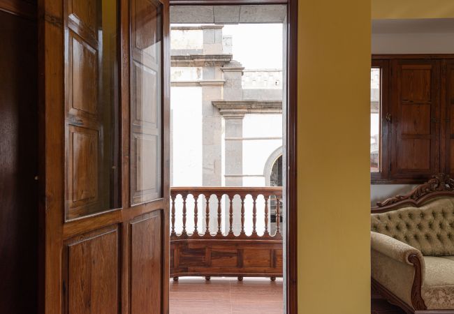Apartamento em Arucas - HomeForGuest NUEVO Dúplex con Azotea junto a la Catedral de Arucas Apartamento em Arucas - HomeForGuest NUEVO Dúplex con Azotea junto a la Catedral de Arucas