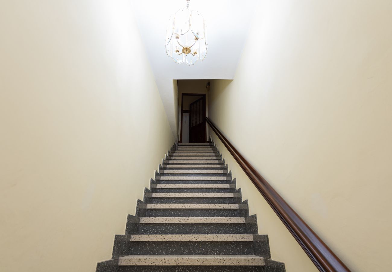 Apartamento em Arucas - HomeForGuest NUEVO Dúplex con Azotea junto a la Catedral de Arucas Apartamento em Arucas - HomeForGuest NUEVO Dúplex con Azotea junto a la Catedral de Arucas