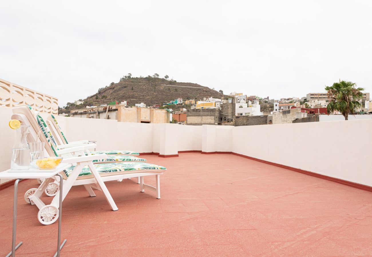 Apartamento em Arucas - HomeForGuest NUEVO Dúplex con Azotea junto a la Catedral de Arucas Apartamento em Arucas - HomeForGuest NUEVO Dúplex con Azotea junto a la Catedral de Arucas