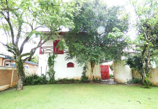 Casa em São Sebastião - Casa com lazer e WiFi a 100m da Praia de Guaecá/SP Casa em São Sebastião - Casa com lazer e WiFi a 100m da Praia de Guaecá/SP