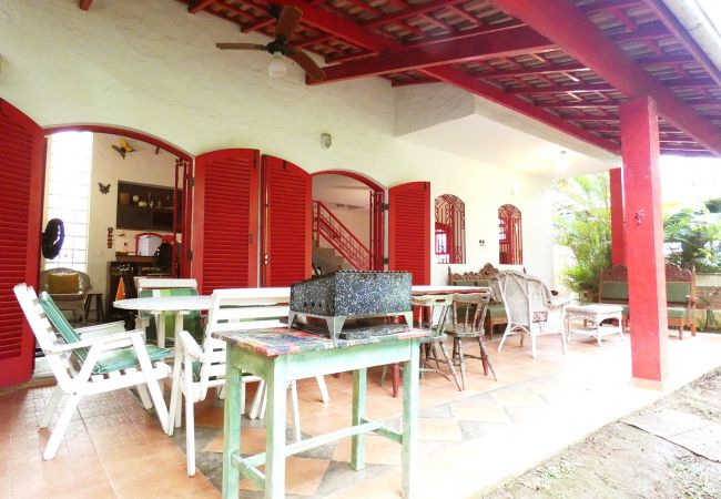 Casa em São Sebastião - Casa com lazer e WiFi a 100m da Praia de Guaecá/SP Casa em São Sebastião - Casa com lazer e WiFi a 100m da Praia de Guaecá/SP