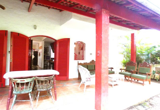 Casa em São Sebastião - Casa com lazer e WiFi a 100m da Praia de Guaecá/SP Casa em São Sebastião - Casa com lazer e WiFi a 100m da Praia de Guaecá/SP